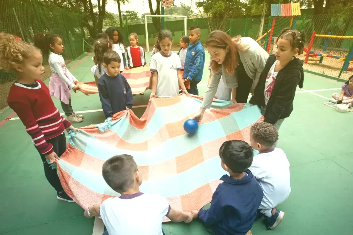 Os 10 Melhores Jogos Cooperativos para Crianças na Educação Infantil ...